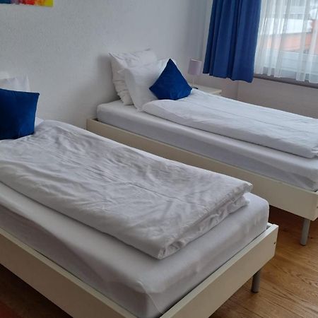 Holiday Accommodation - Swimming Pool Available ダヴォス・プラッツ エクステリア 写真