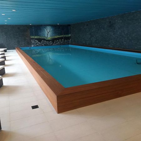 Holiday Accommodation - Swimming Pool Available ダヴォス・プラッツ エクステリア 写真